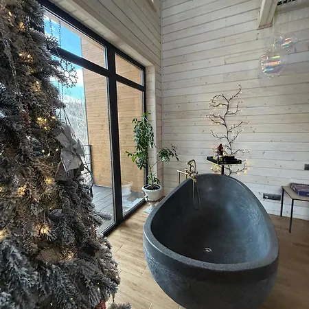 Luxury Lodge